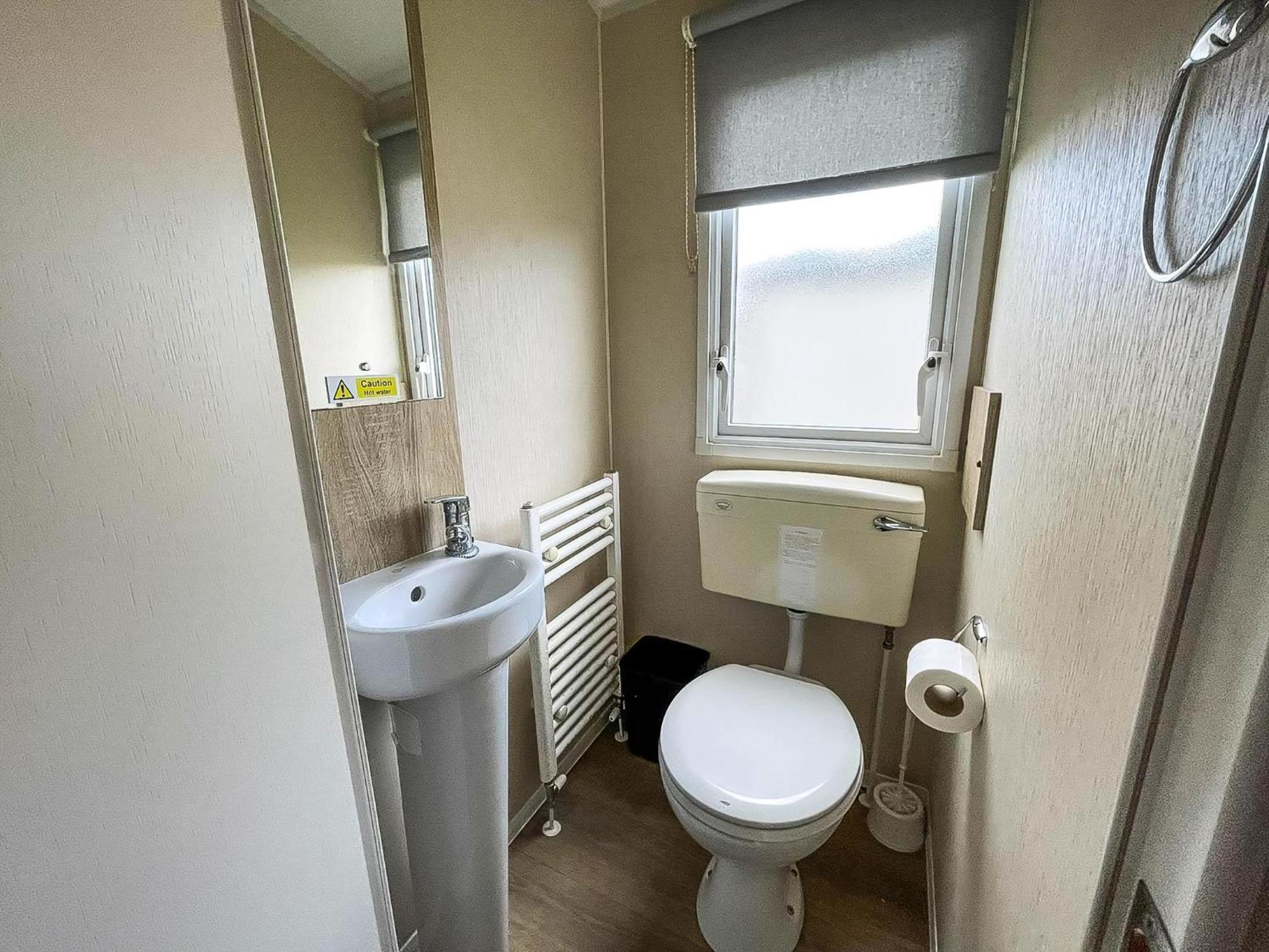 Great 6 Berth Caravan Nearby The Beach In Walton-On-The-Naze Ref 17181X Walton-on-the-Naze Exterior foto